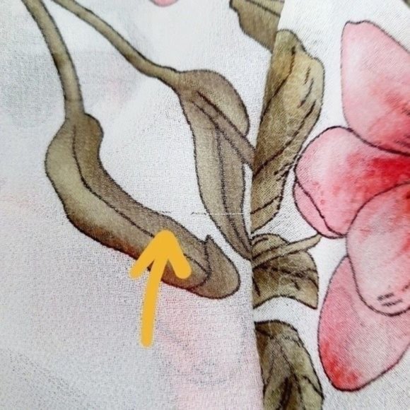 New - GUESS Jiya Ruffle Bell Sleeve Floral Sheer Blouse Sz L Flawed - Picture 12 of 14